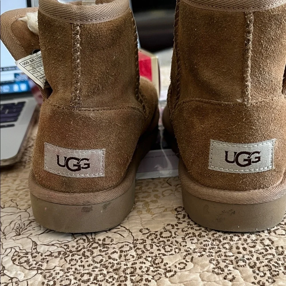 UGG Jona Boots Kids Size 1 Cognac Leather Wool Lined